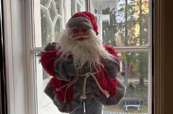 Julehilsen fra nissen på Kirkeveien 